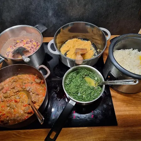 View In Center Of - 3 Bedrooms * Bergen