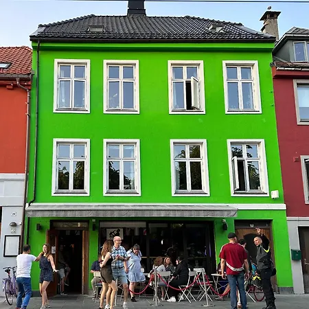 View In Center Of - 3 Bedrooms Apartamento Bergen