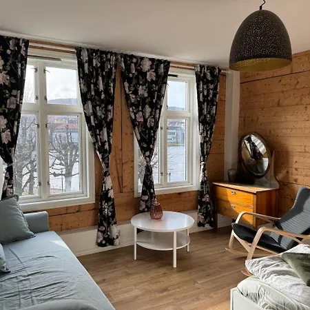 Apartment View In Center Of - 3 Bedrooms Bergen