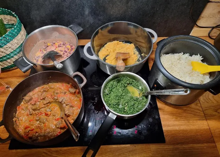 View In Center Of - 3 Bedrooms * Bergen