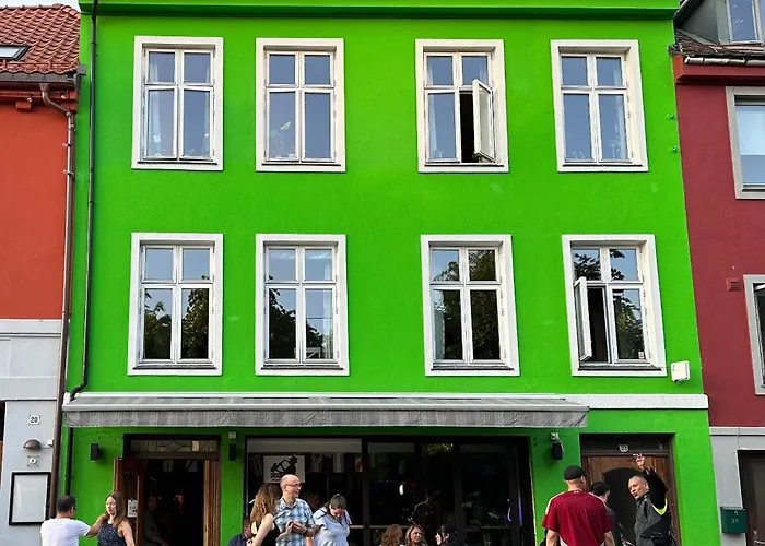 View In Center Of - 3 Bedrooms Apartament Bergen